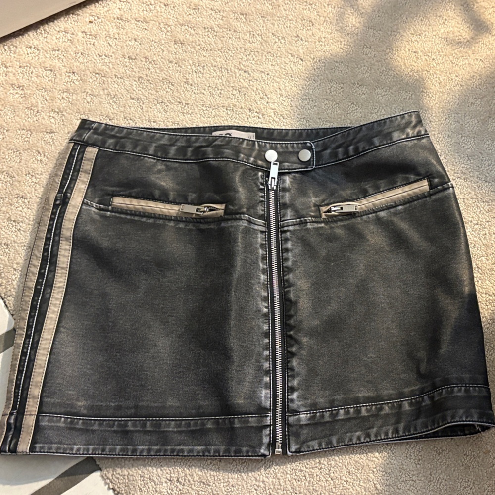 SO Black Mini Skirt with Zipper Accents